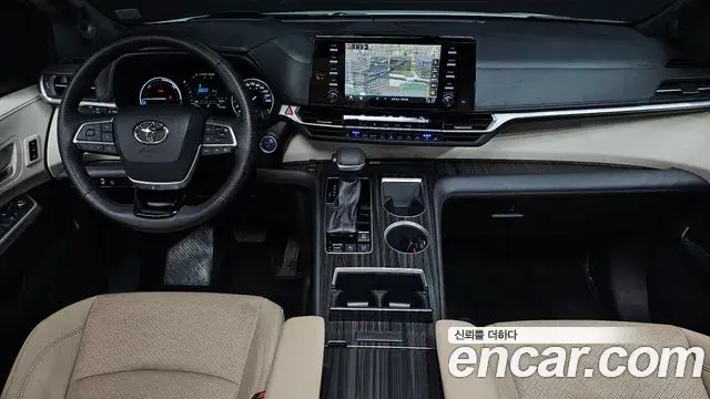 Toyota Sienna 2022 — Photo 8/41