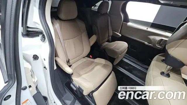 Toyota Sienna 2022 — Photo 19/41