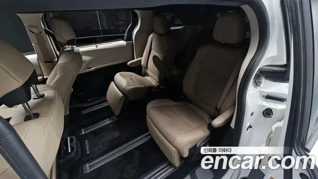 Toyota Sienna 2022 — Photo 3/41