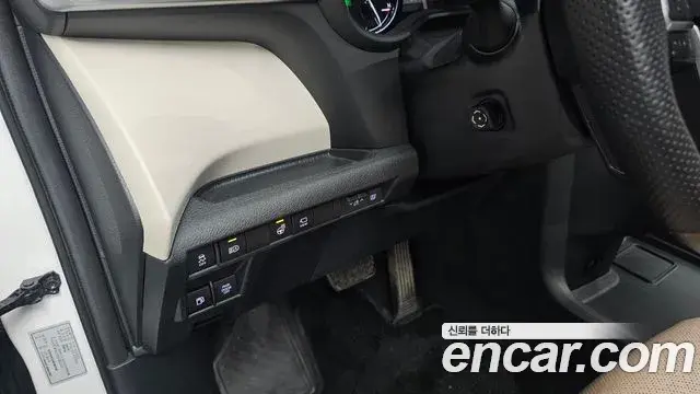 Toyota Sienna 2022 — Photo 9/41