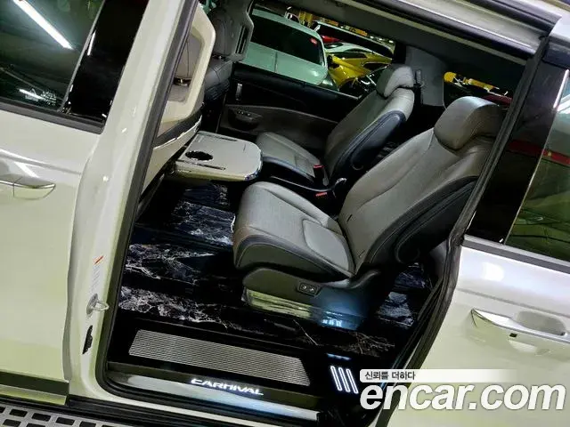 Kia Carnival 2025 — Photo 3/20
