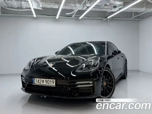 Porsche Panamera 2021 — Фото 10/20
