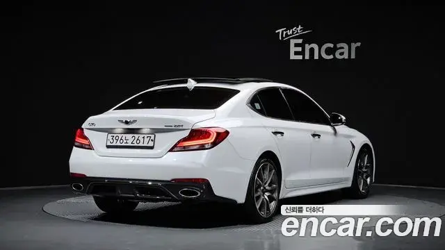 Genesis G70 2019 — Photo 34/36