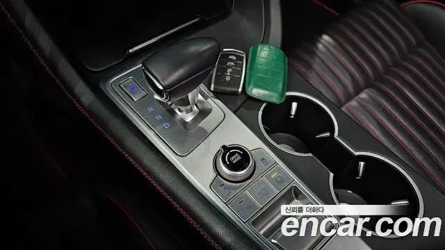 Genesis G70 2019 — Photo 25/36