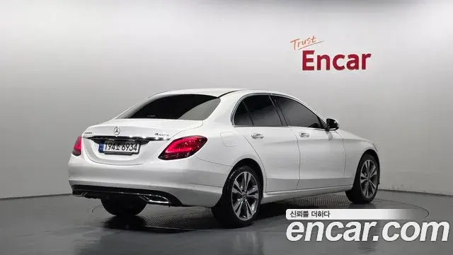 Mercedes-Benz C-Class 2020 — Фото 2/20