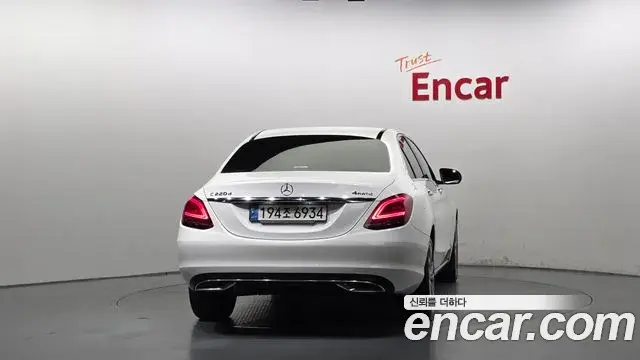Mercedes-Benz C-Class 2020 — Фото 4/20