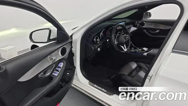 Mercedes-Benz C-Class 2020 — Фото 10/20