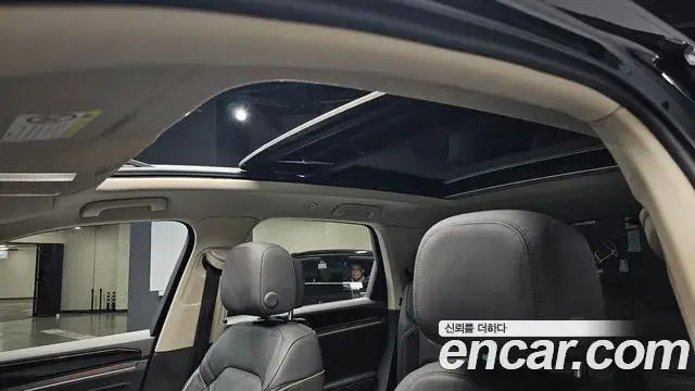 Volkswagen Touareg 2020 — Şəkil 19/36