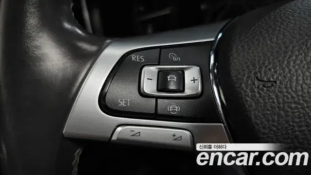Volkswagen Touareg 2020 — Şəkil 11/36