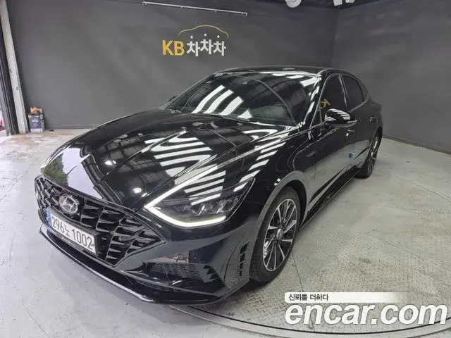 Hyundai Sonata 2021 — Фото 10/20