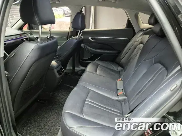 Hyundai Sonata 2021 — Фото 9/20