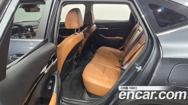 Kia Seltos 2023 — ფოტო 29/30