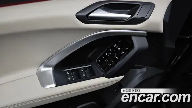 Audi Q5 2025 — Фото 18/20