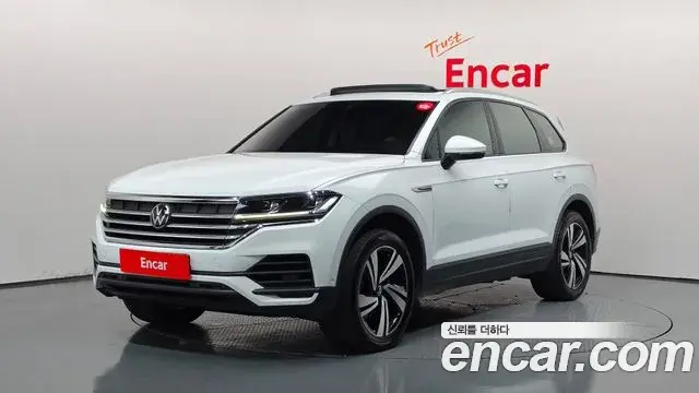 Volkswagen Touareg 2021 — Фото 1/20