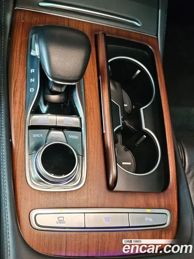 Kia The K9 2019 — Photo 2/20