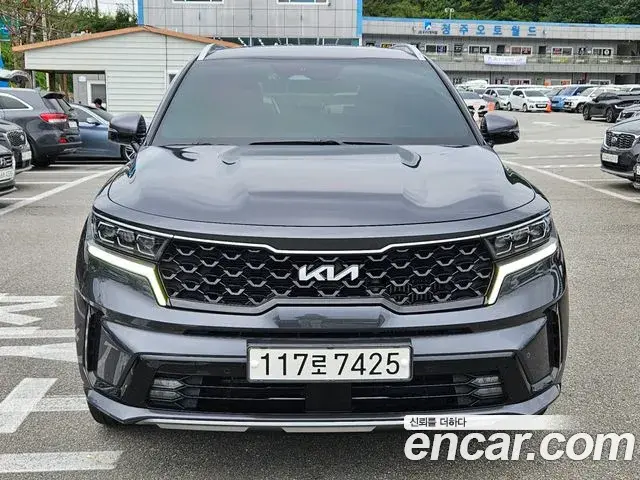 Kia Sorento 2022 — Фото 2/20
