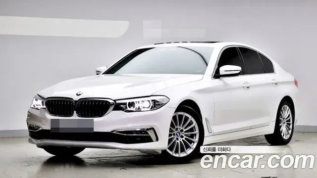 BMW 5 Series 2019 — Фото 1/20
