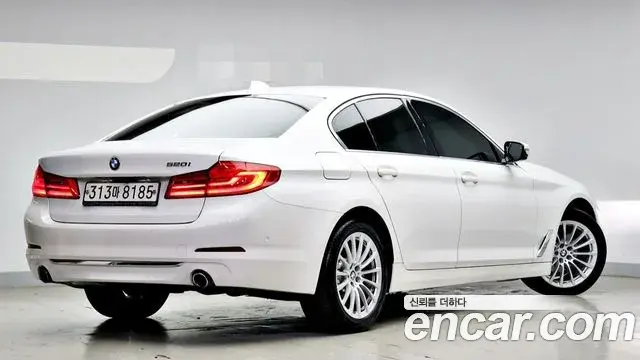BMW 5 Series 2019 — Фото 2/20