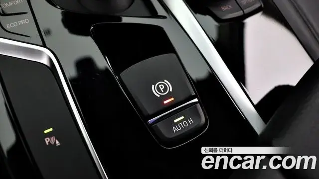 BMW 5 Series 2019 — Фото 15/20