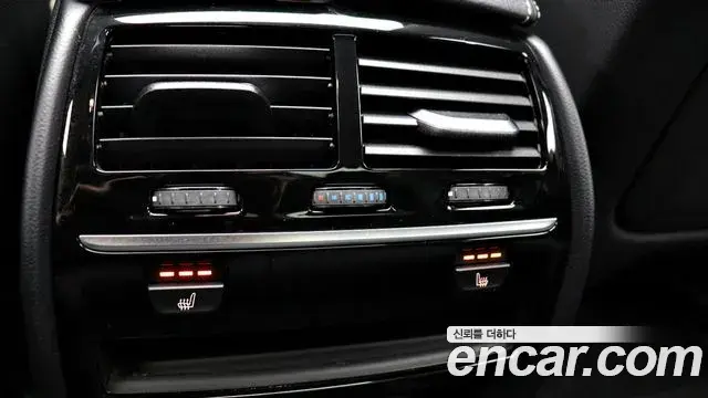 BMW 5 Series 2019 — Фото 16/20