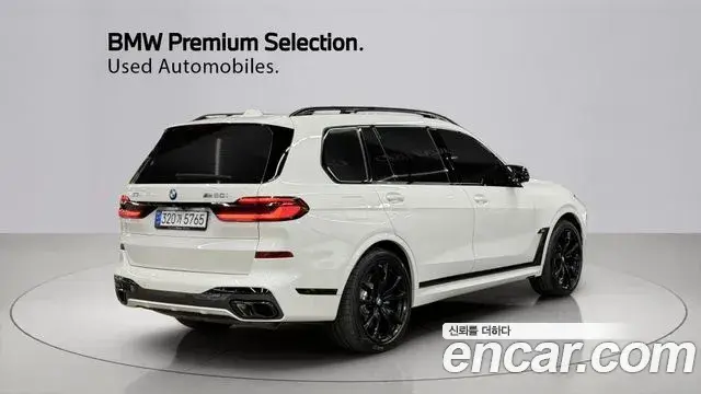 BMW X7 2024 — Фото 1/20