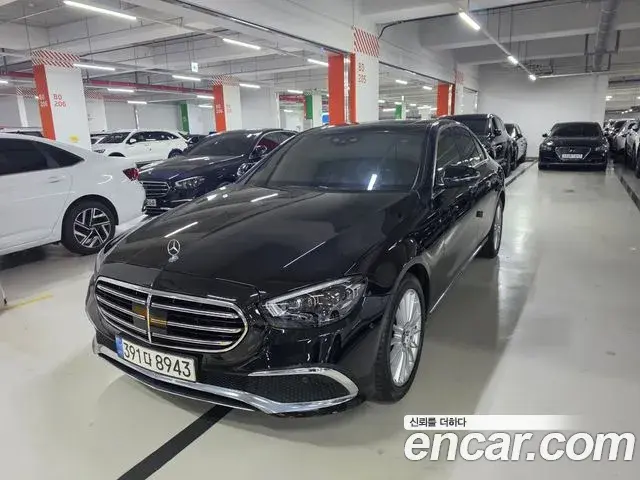 Mercedes-Benz E-Class 2021 — Фото 10/20
