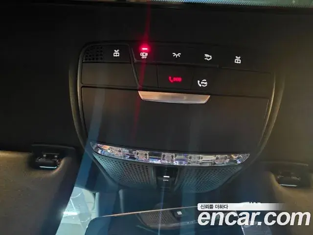 Mercedes-Benz E-Class 2021 — Фото 13/20