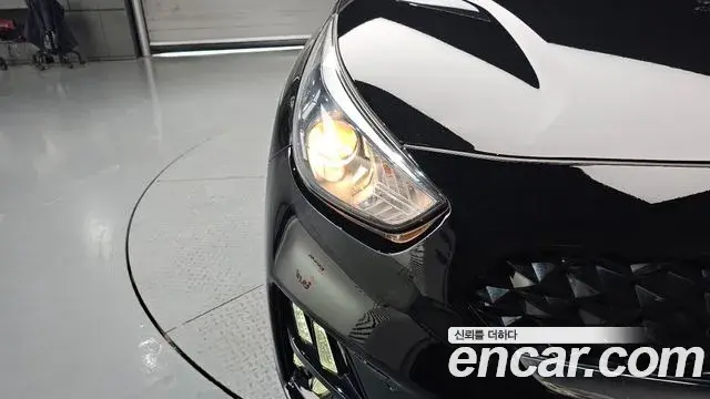 Kia Niro 2019 — Photo 25/37