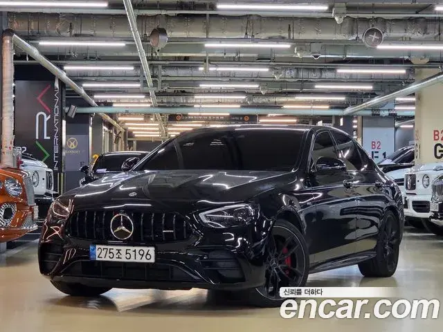 Mercedes-Benz E-Class 2023 — Фото 1/20