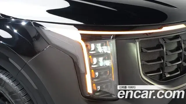 Kia Carnival 2023 — Photo 45/48