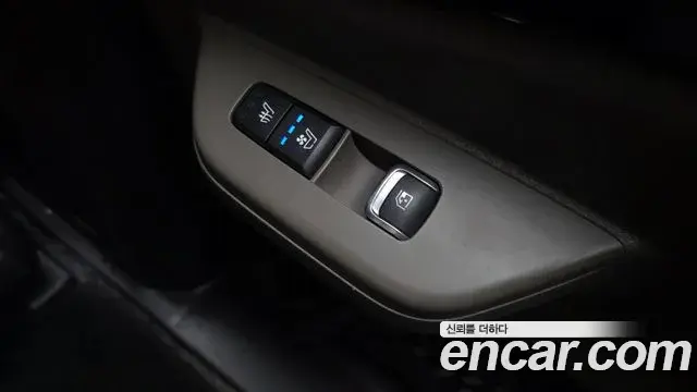 Kia Carnival 2023 — Photo 12/48