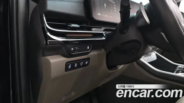 Kia Carnival 2023 — Photo 34/48