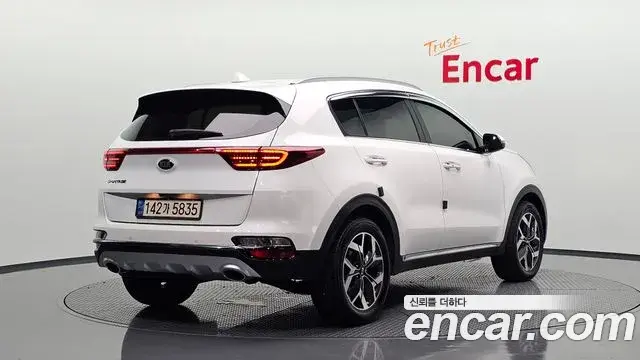 Kia Sportage The Bold 2021 — Фото 2/20
