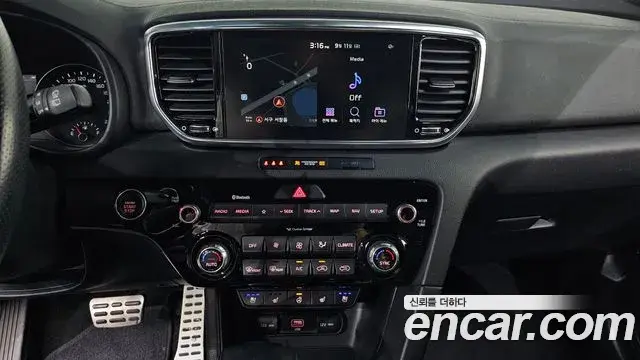 Kia Sportage The Bold 2021 — Фото 13/20