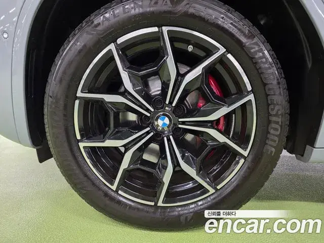 BMW X4 2024 — Фото 7/20