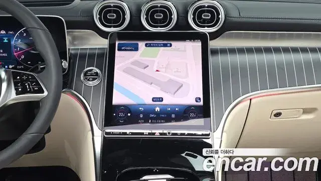 Mercedes-Benz GLC-Class 2025 — Фото 13/20
