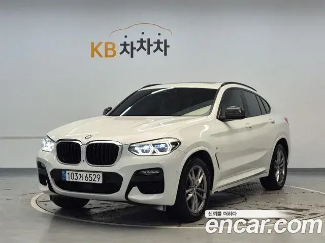 BMW X4 2021 — Фото 1/19