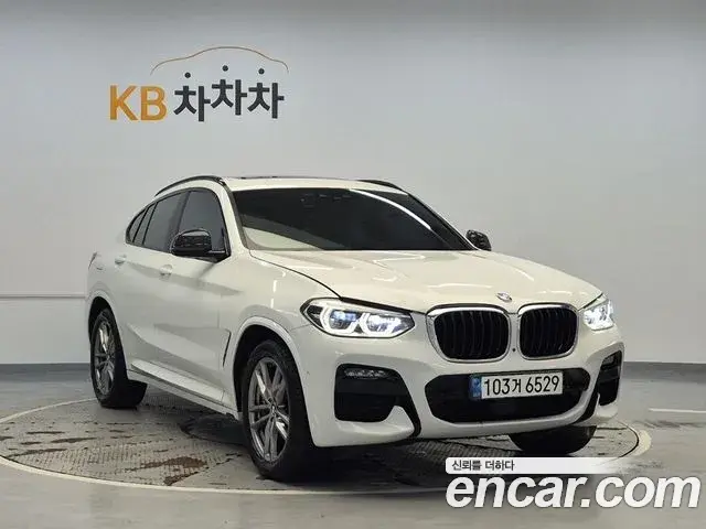 BMW X4 2021 — Фото 4/19