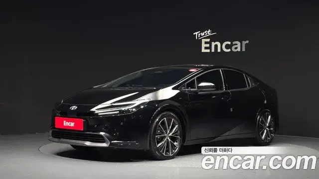 Toyota Prius 2026 — ფოტო 7/34