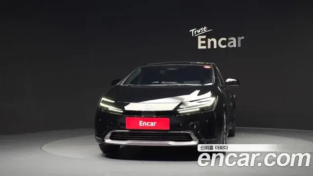 Toyota Prius 2026 — ფოტო 31/34