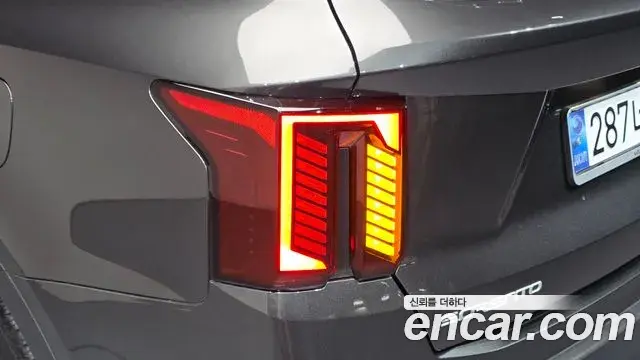 Kia Sorento 2024 — Photo 2/39