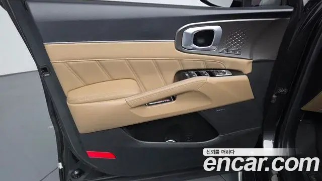 Kia Sorento 2024 — Photo 17/39