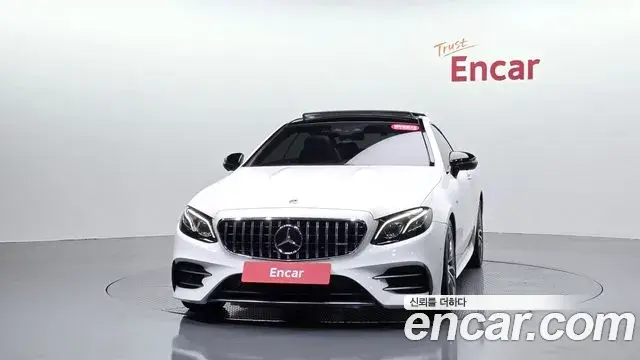 Mercedes-Benz E-Class 2020 — Фото 3/20