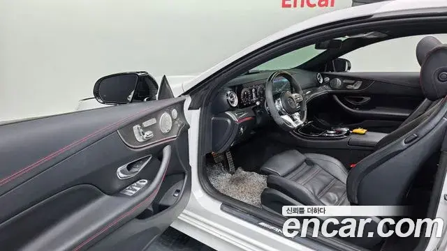 Mercedes-Benz E-Class 2020 — Фото 10/20