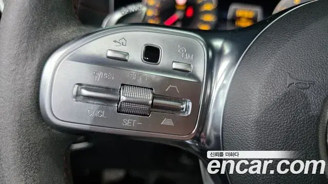 Mercedes-Benz E-Class 2020 — Фото 19/20