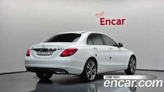 Mercedes-Benz C-Class 2020 — Фото 2/20
