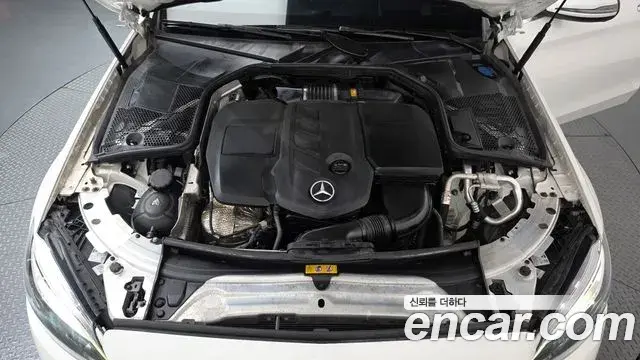 Mercedes-Benz C-Class 2020 — Фото 6/20