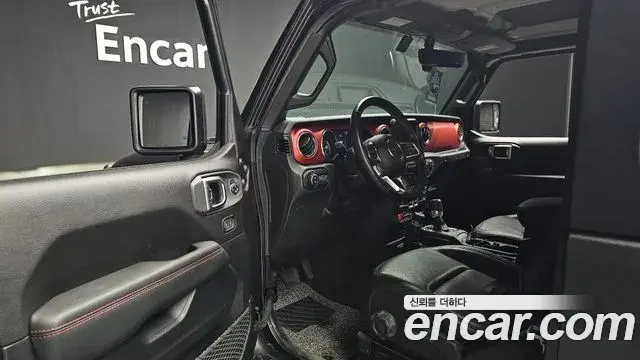 Jeep Wrangler 2020 — Фото 10/20