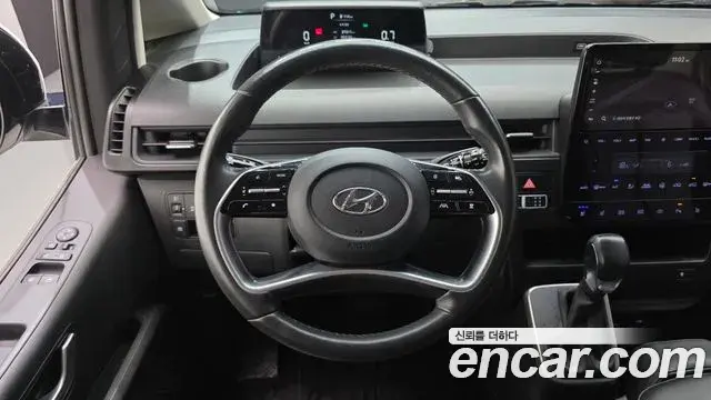 Hyundai Staria 2022 — Фото 12/17