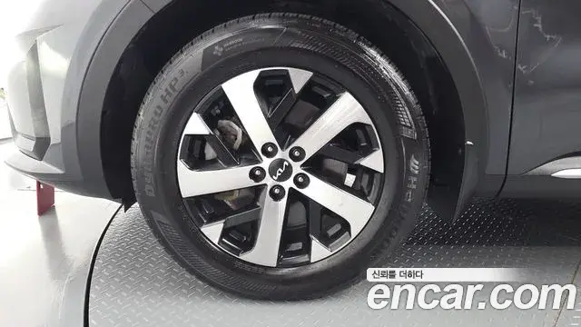 Kia Sorento 2022 — Фото 5/20